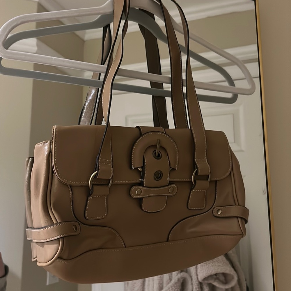 Womens vintage buckle bag